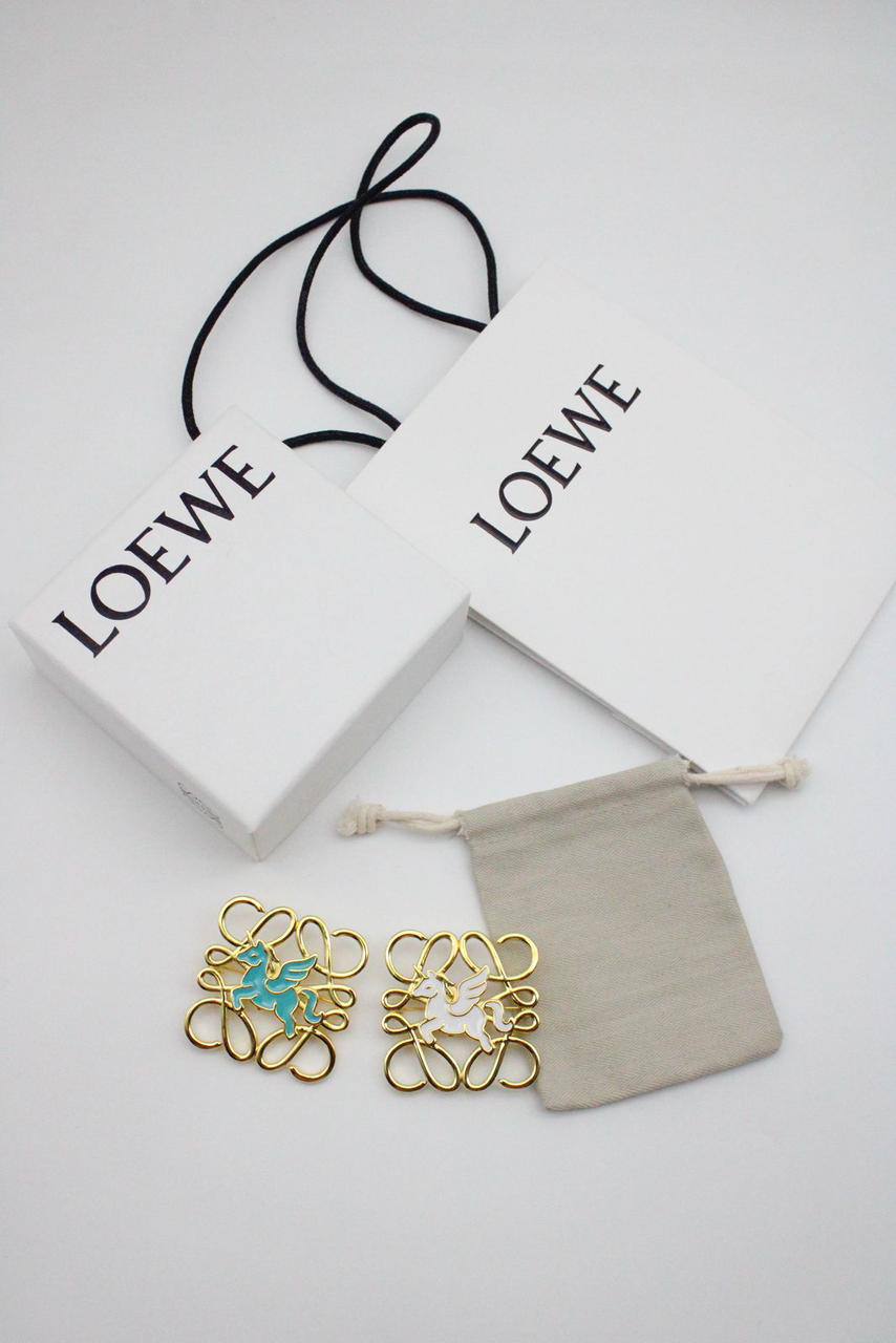 Accessories
60 dhs❤️
Zain122
♥️♥️♥️