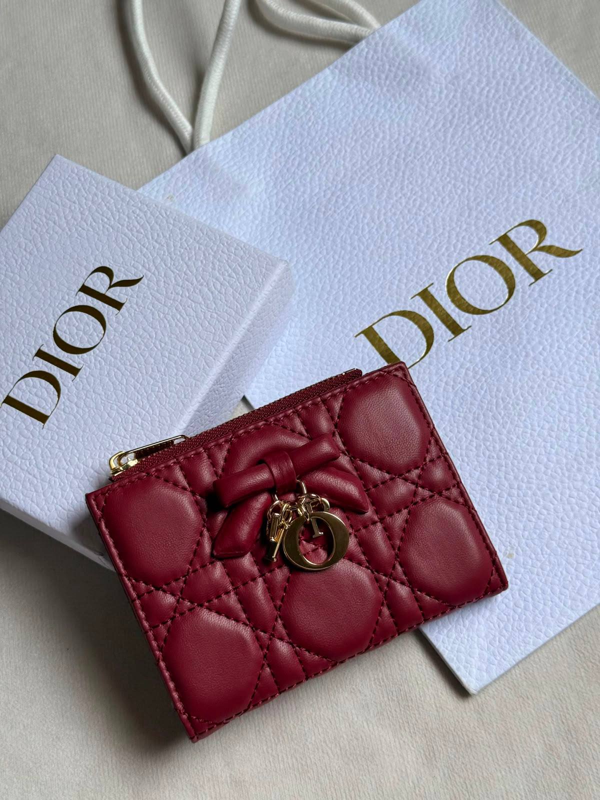 Dior
Super Master
320 dhs🇦🇪🇦🇪🇦🇪
Zain275
♥️♥️♥️