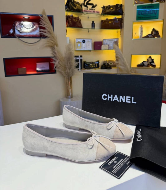 Chanel
130 dhs
36-41
Zain145
اطلبوه من الوتس المثبت في الأعلى👆🏻👆🏻
تواصلو معنا 👈🏻 Zain
For order WhatsApp pinned 👆🏻
♥️♥️♥️