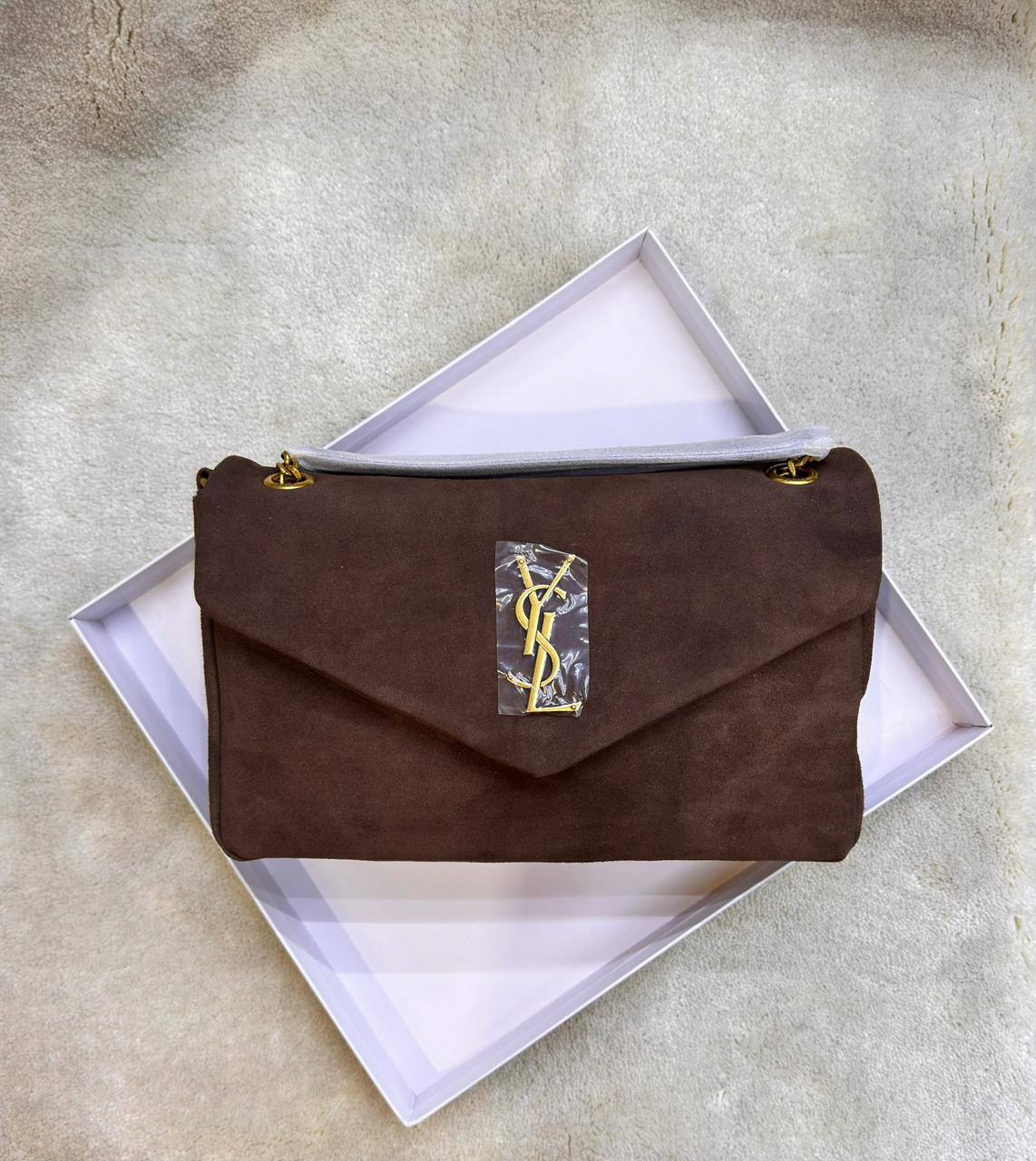 Ysl
330 dhs🇦🇪🇦🇪
Zain111
♥️♥️♥️