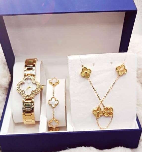 VCA Set
with box🎁
90 dhs✅
Zain25
♥️♥️♥️