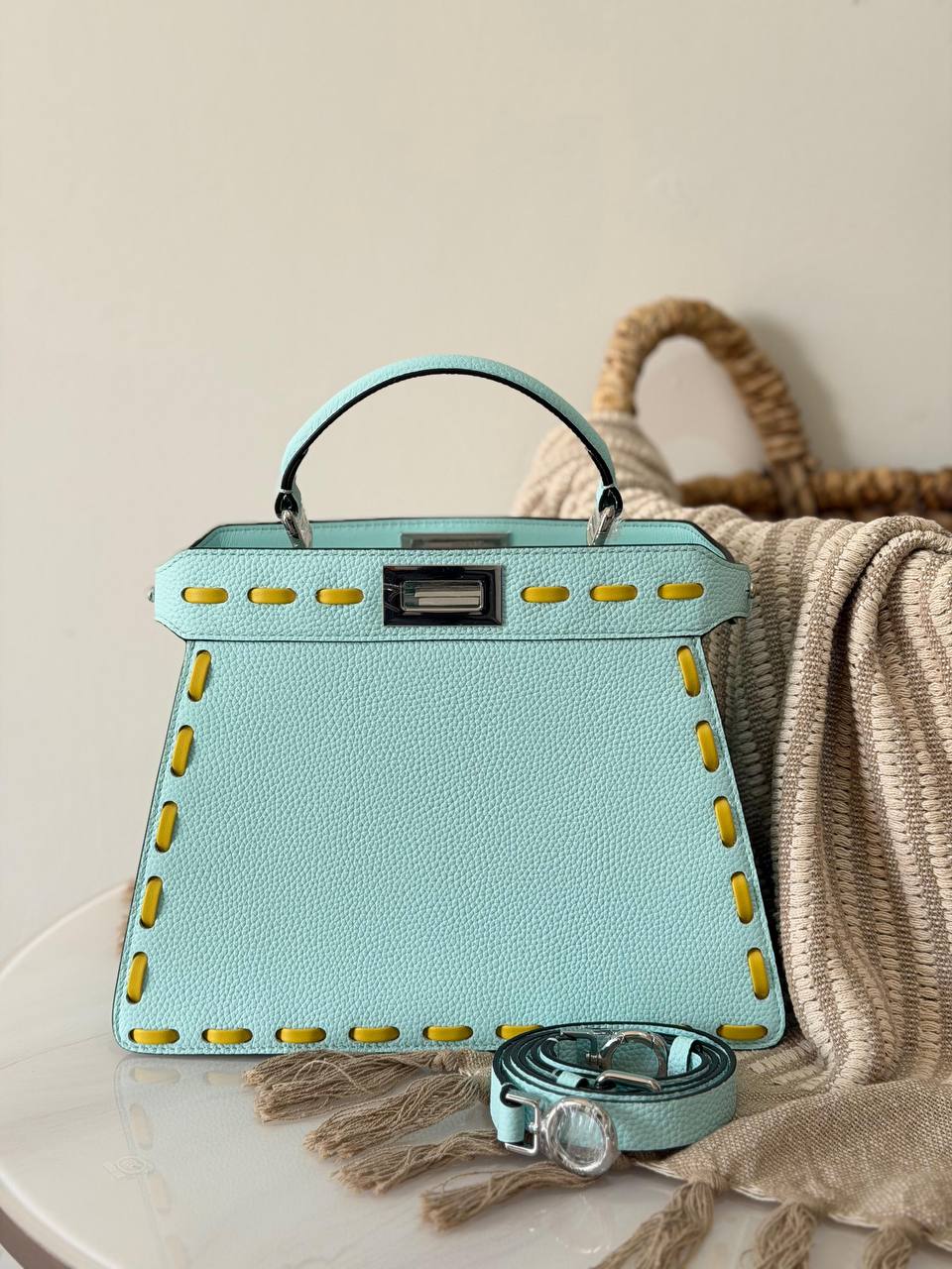 New Fendi picabo
Size : 20 cm and 27 cm
Super master quality
For Price 👇 WhatsApp✅
0568585901
0507557372
0552275751 Owner Zain 👌
Zain315
♥️♥️♥️