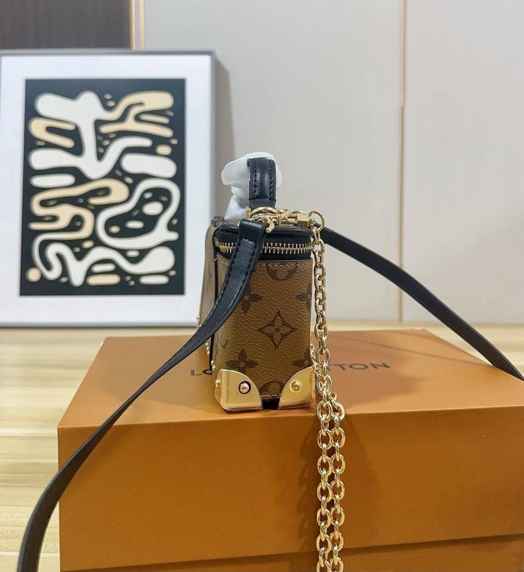 LV
COPY ONE NEW CAME WITH BOX
210 dhs🇦🇪🇦🇪
Zain295
♥️♥️♥️