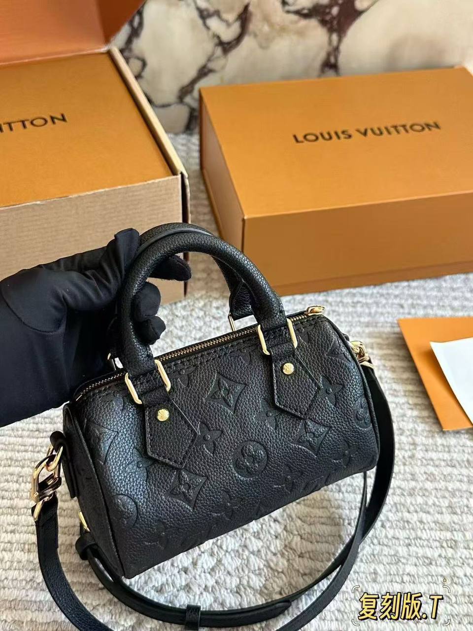 LV
Master
320 dhs✅
with Box
Zain228
♥️♥️♥️