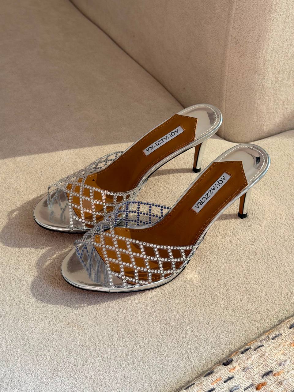 AQUAZZURA
QUALITY: SUPER MASTER 💥😍
450 dhs🇦🇪🇦🇪
Zain319
♥️♥️♥️