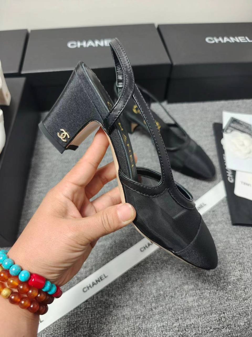 Chanel
High quality🤗
SIZE ……… 36-42🥳
340 dhs✅
Zain119
♥️♥️♥️