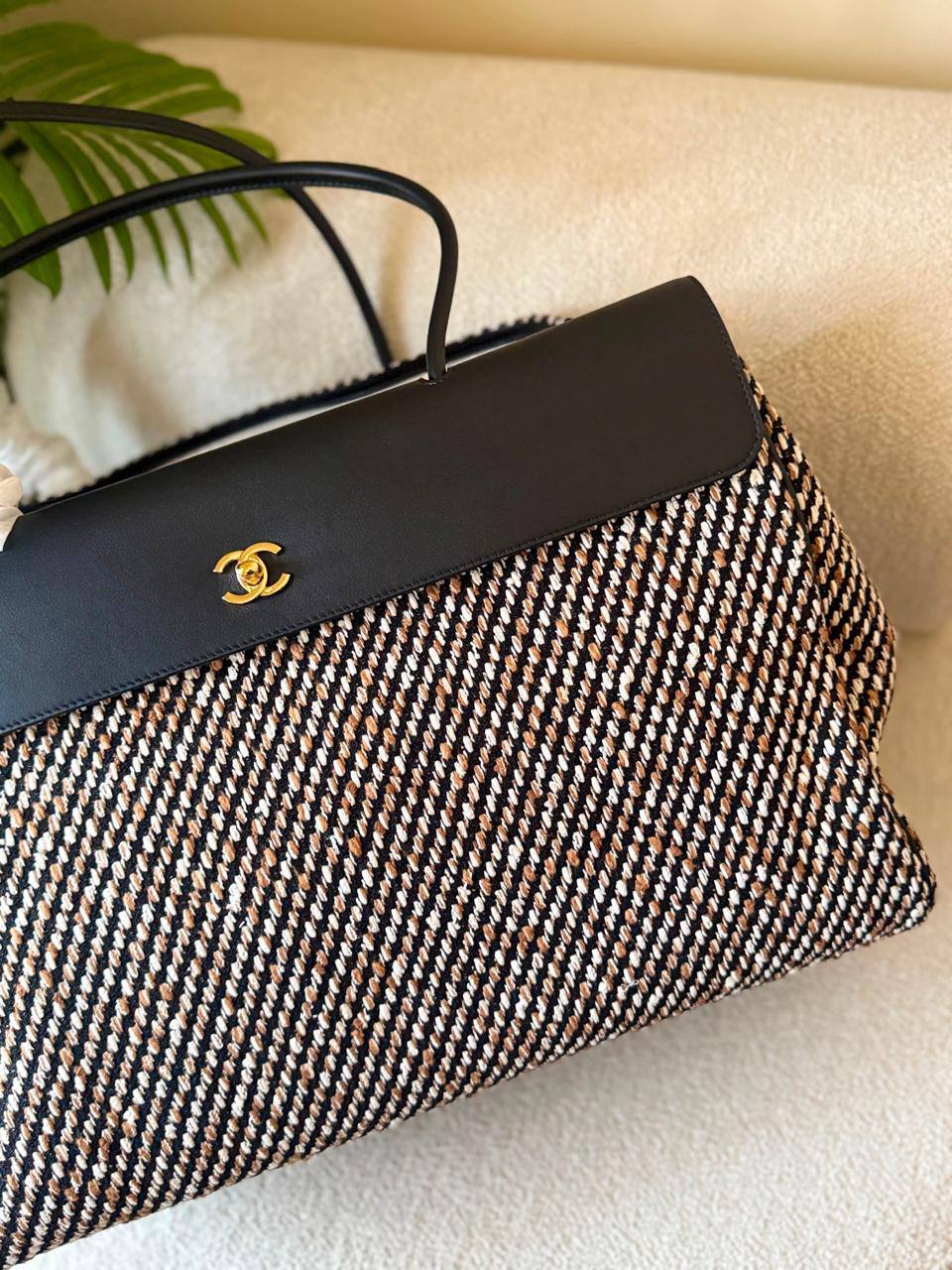 CHANEL
LV
🌿 😻 24 Cm😍 🍃
For Price 👇 WhatsApp✅
0568585901
0507557372
0552275751 Owner Zain 👌
Zain246
♥️♥️♥️