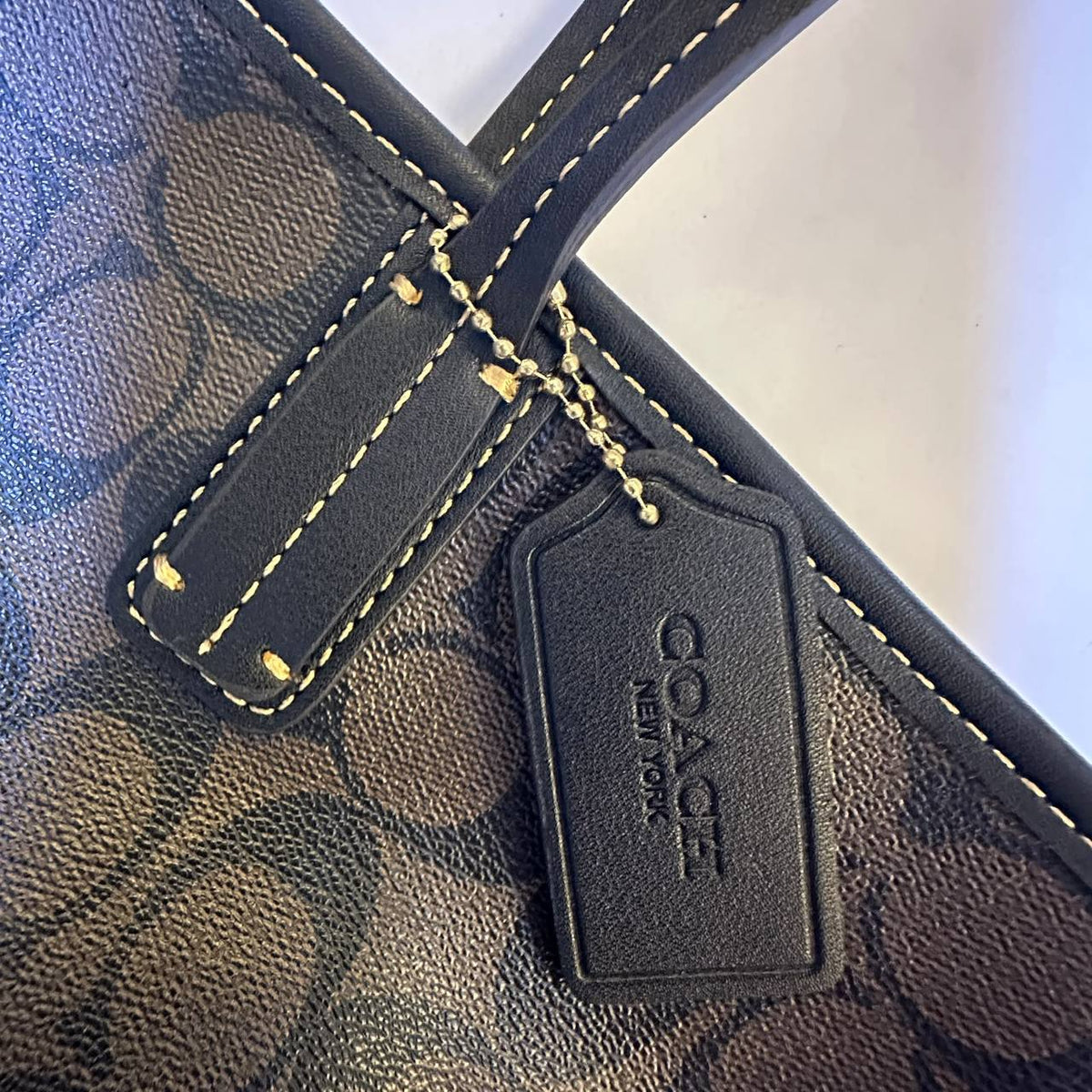 COACH
NEW CAME
HIGH QUALITY
WITH POUCH
115 dhs🇦🇪🇦🇪
Zain295
Zain17
♥️♥️♥️