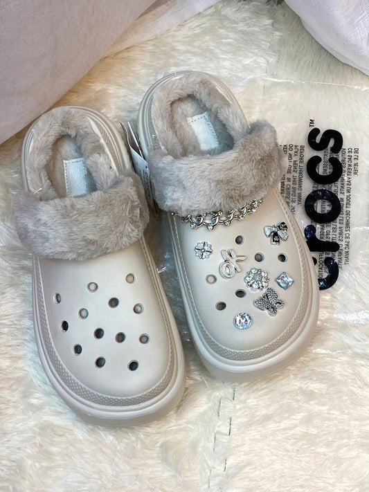 Crocs Ladies
Size 36to41
60 dhs🪙🌺
Zain236
♥️♥️♥️