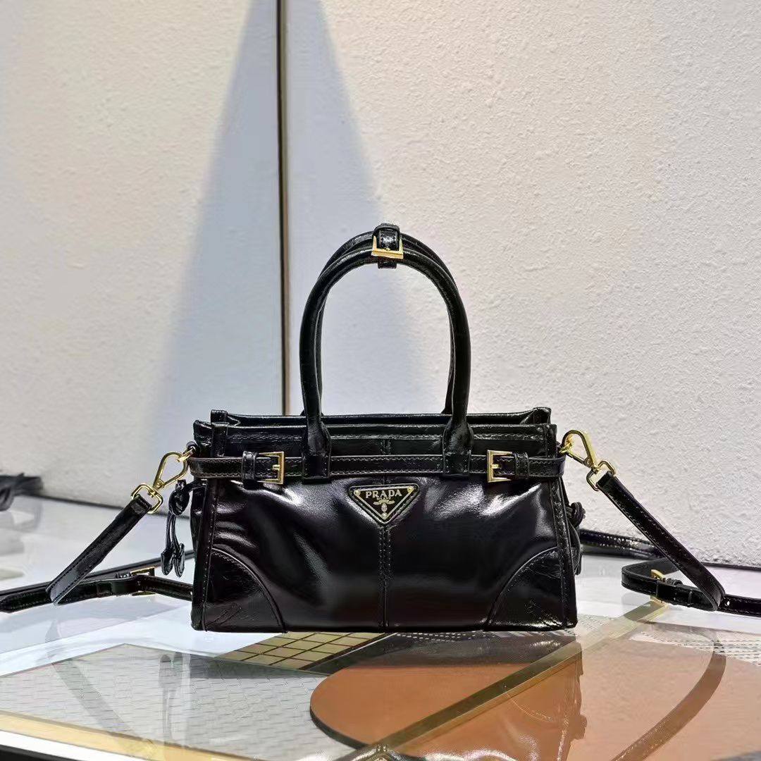Prada
Master🌺
310 dhs✅
Zain153
♥️♥️♥️