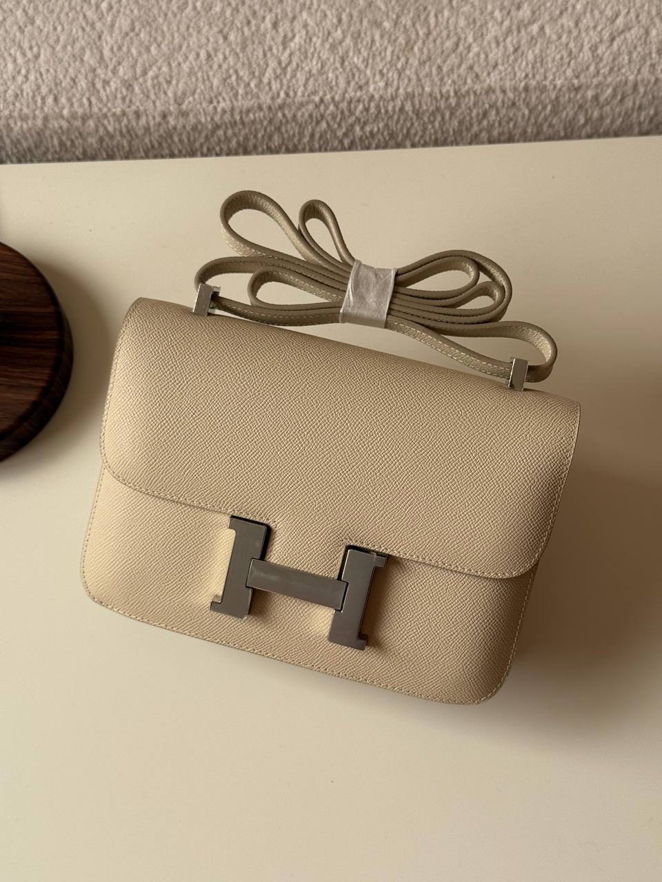 Hermes
constance 23cm Master quality ✅with box📦
360 dhs✅
Zain51
♥️♥️♥️