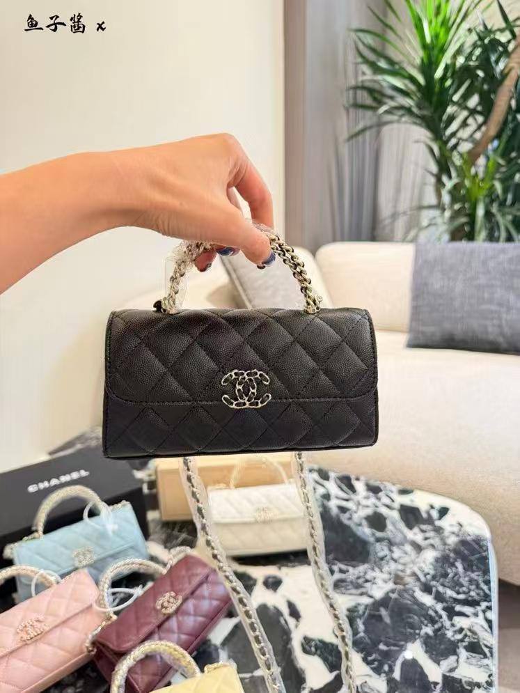 Chanel
Master
260 dhs❣️
#19cm🩷
#with box🩷🩷🙋♂️
Zain228
♥️♥️♥️