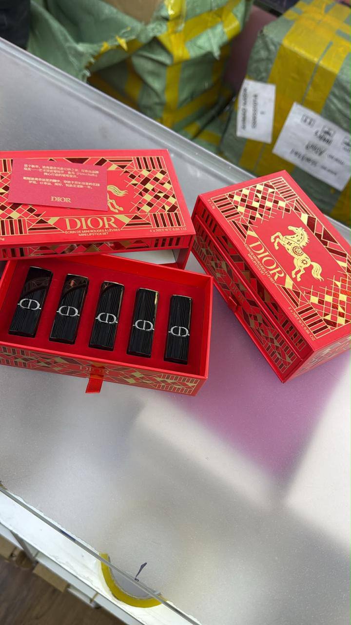 Dior
70 dhs
Zain36
♥️♥️♥️