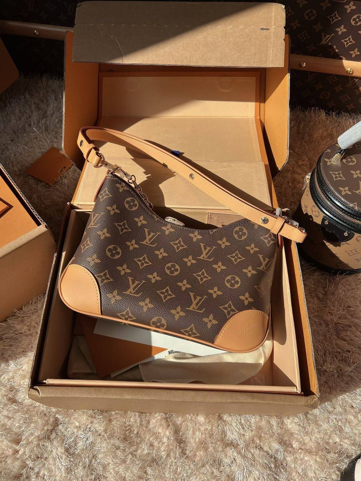LV
Master+++
240 dhs❣️
Zain153
♥️♥️♥️