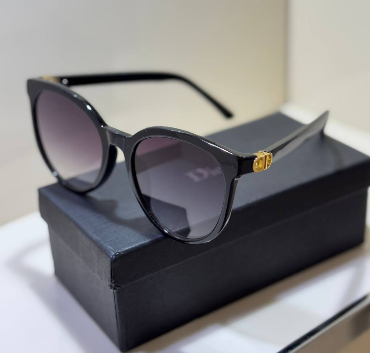 MASTER QUALITY…....😍
Dior
180 dhs🪙🌨️
NEW COLLECTIONS 🔥
Zain108
♥️♥️♥️