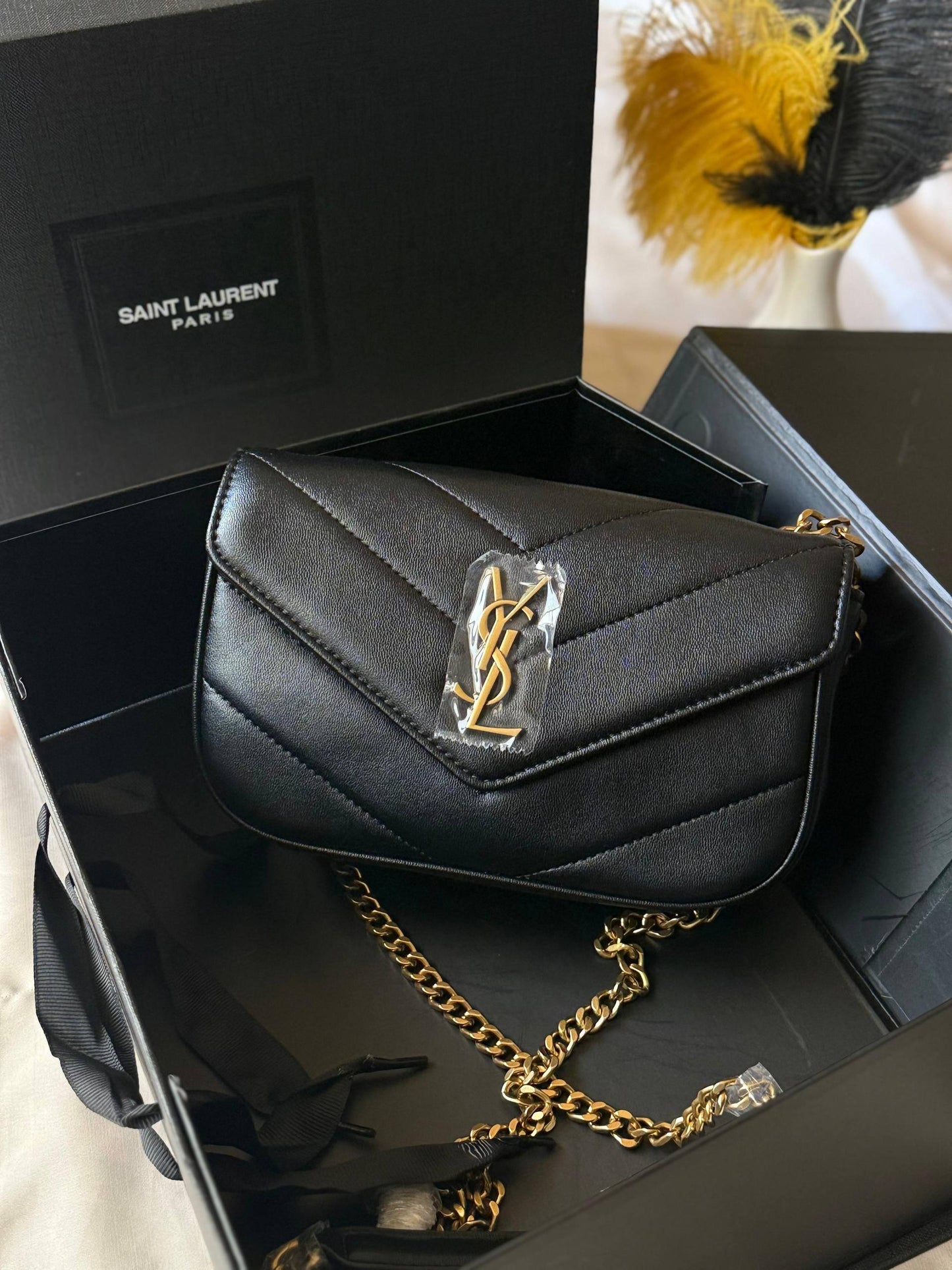 YSL
20cm
320 dhs❤️
Top quality
With box🎁
Zain167
♥️♥️♥️