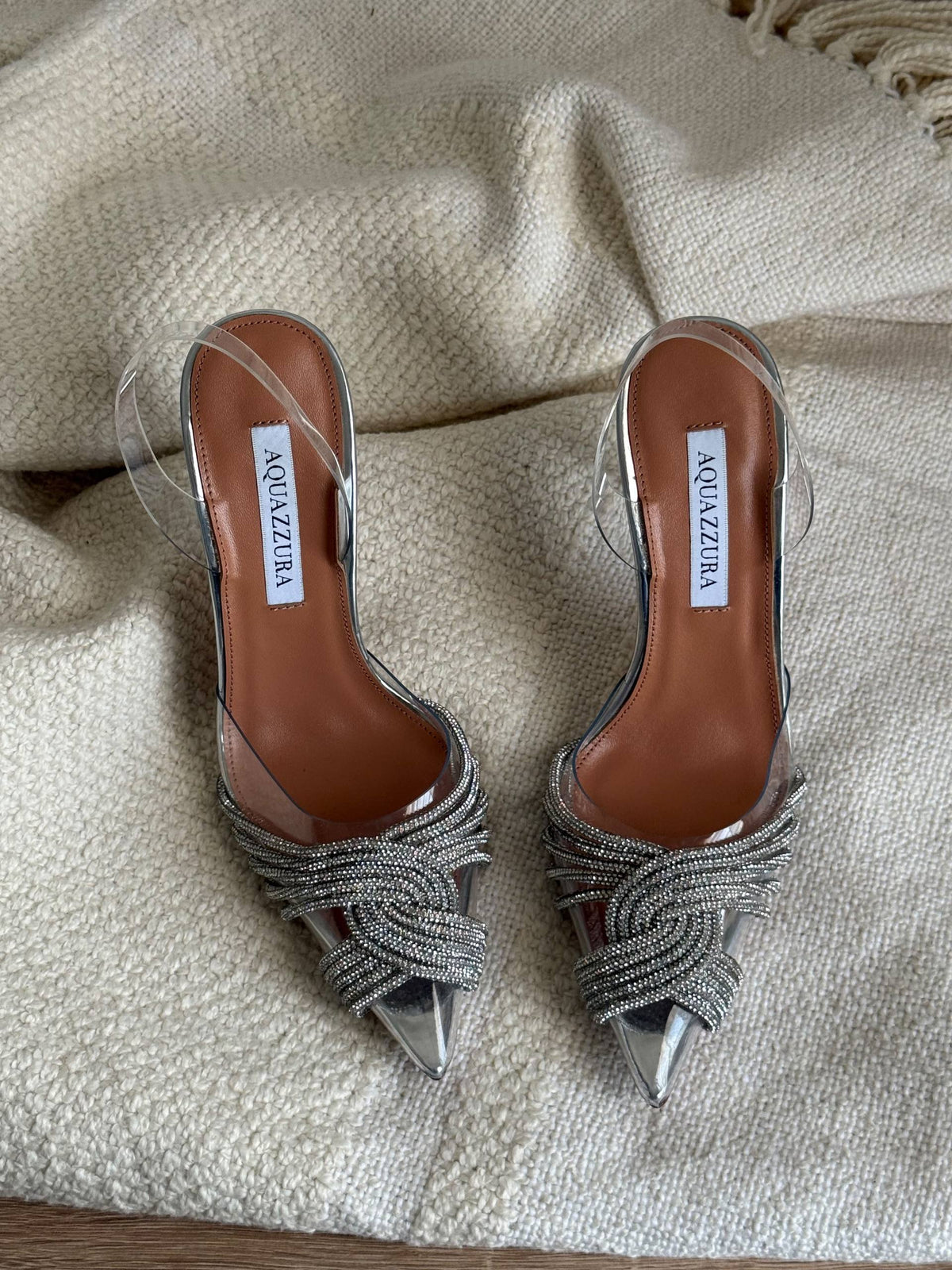 AQUAZZURA
36 to 41
430 dhs🇦🇪🇦🇪
Zain288
♥️♥️♥️