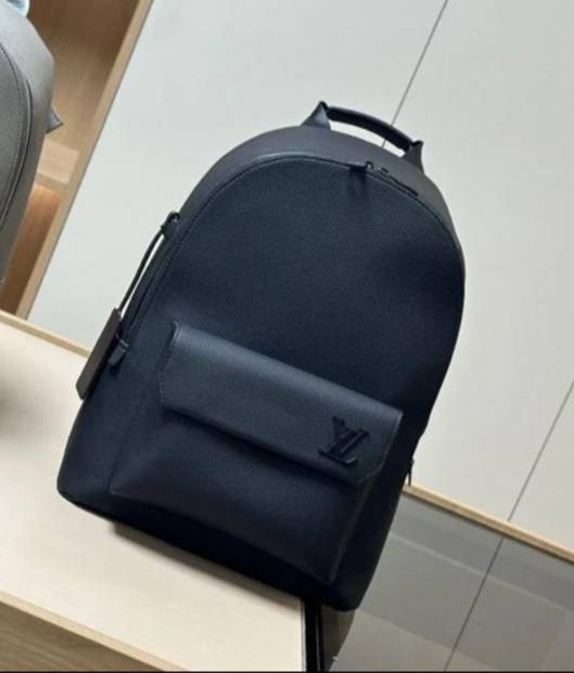 LV
95 dhs✅
high quality38 cm
Zain26
♥️♥️♥️