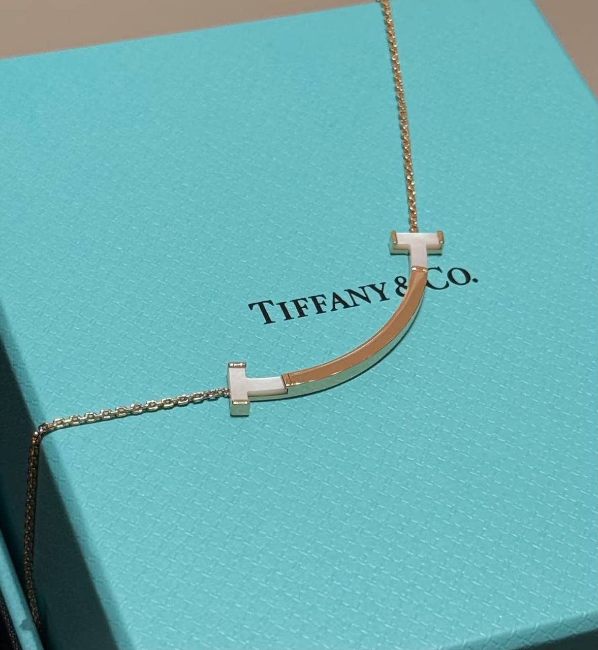 Tiffany 🔥*
Necklace 🐦🔥
Master quality 💯
With normal boxes 🗃️
50 dhs💓
With master box 📦
70 dhs💓
Zain216
♥️♥️♥️