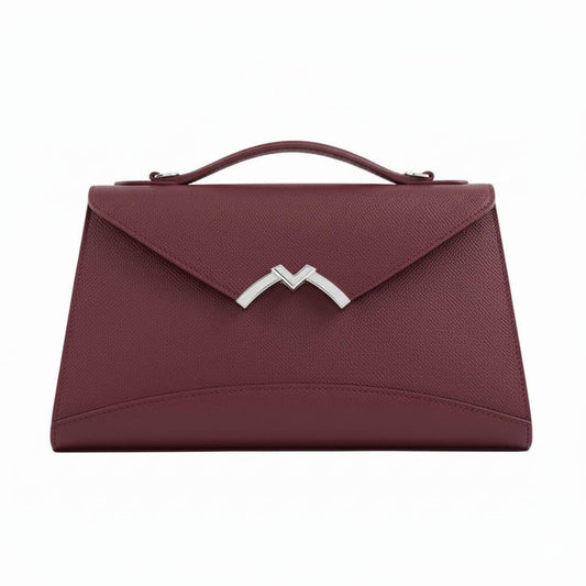 Moynat
90 dhs
with box
🎁🎁🎁
size 26×5×17cm
Zain213
♥️♥️♥️