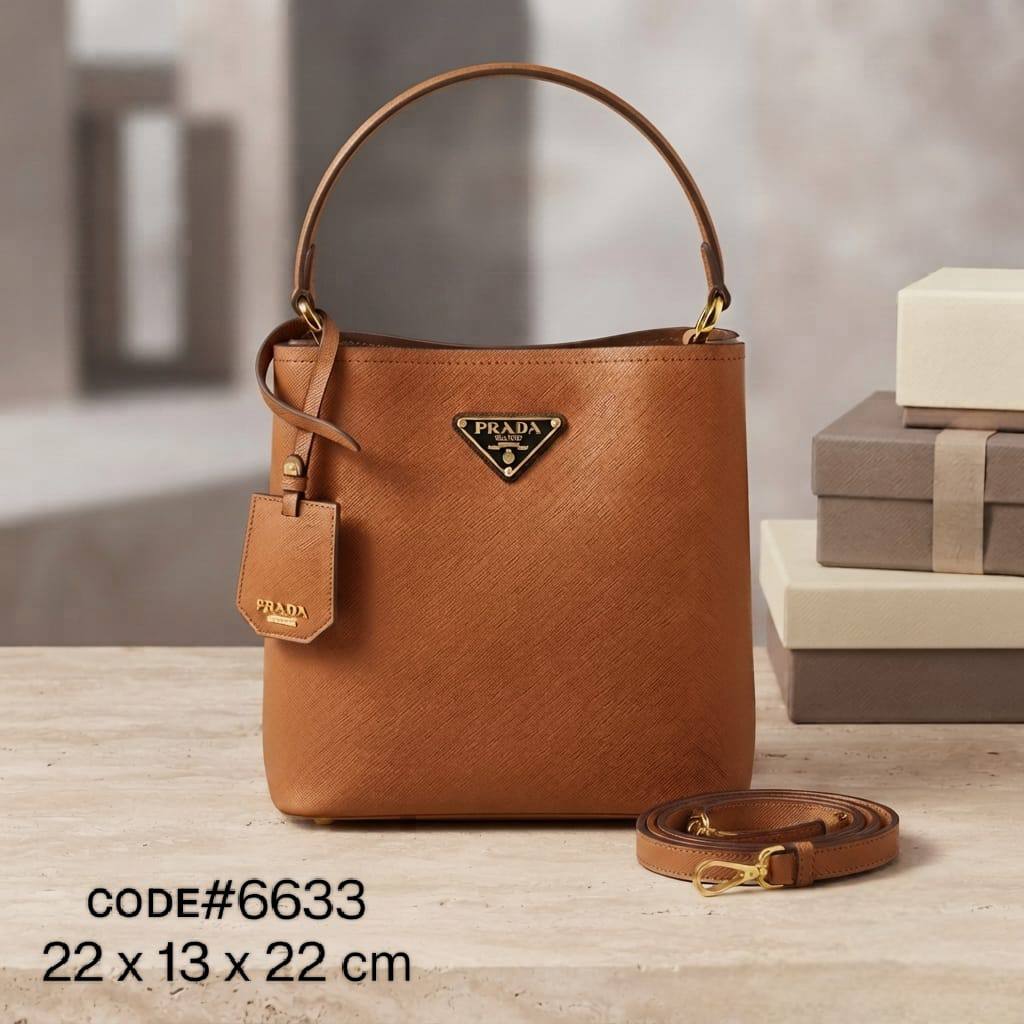 Prada ᴘᴀɴɪᴇʀ ʙᴜᴄᴋᴇᴛ ʙᴀɢ
sᴀғғɪᴀɴᴏ ʟᴇᴀᴛʜᴇʀ
ғᴇᴀᴛᴜʀɪɴɢ ᴛʀɪᴀɴɢʟᴇ ʟᴏɢᴏ ᴘʟᴀǫᴜᴇ
ɢᴏʟᴅ ʜᴀʀᴅᴡᴀʀᴇ
ᴡɪᴛʜ ʟᴏɴɢ ʙᴇʟᴛ sᴛʀᴀᴘ
sɪᴢᴇ: 22 cm
75 dhs✅
Zain31
♥️♥️♥️