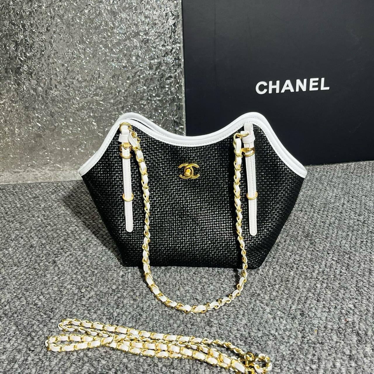 Chanel
Master
270 dhs🪙🌨️
#29cm❤️💕
Zain228
♥️♥️♥️