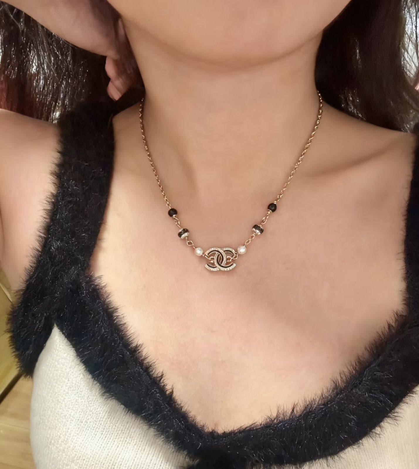 CHANEL❤️🔥*
Necklace 🦋
Master quality 💯
With normal boxes 📦
60 dhs❣️
With master box 🗃️
75 dhs❣️
Zain216
♥️♥️♥️