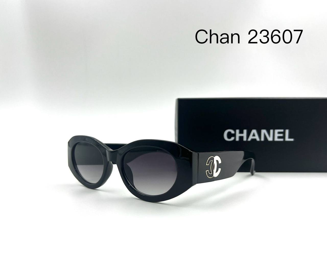 Chanel
Sunglasses 🕶️
good quality 💯
With master box 🗃️
50 dhs✅
Zain273
♥️♥️♥️