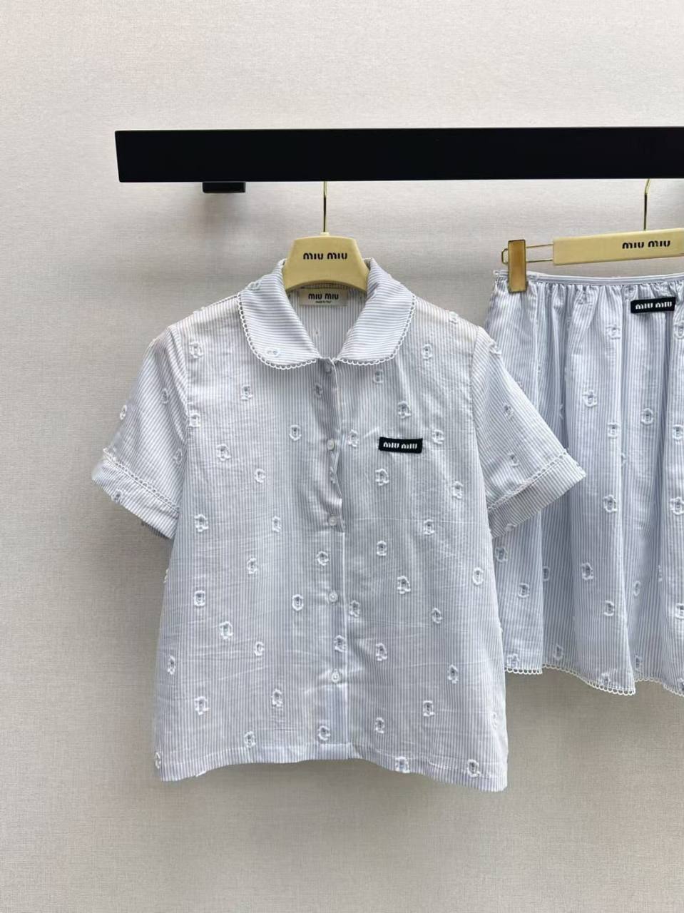 MIU MIU
*Super Master quality*
*Sizes:S M L*
450 dhs🇦🇪🇦🇪
Zain308
♥️♥️♥️