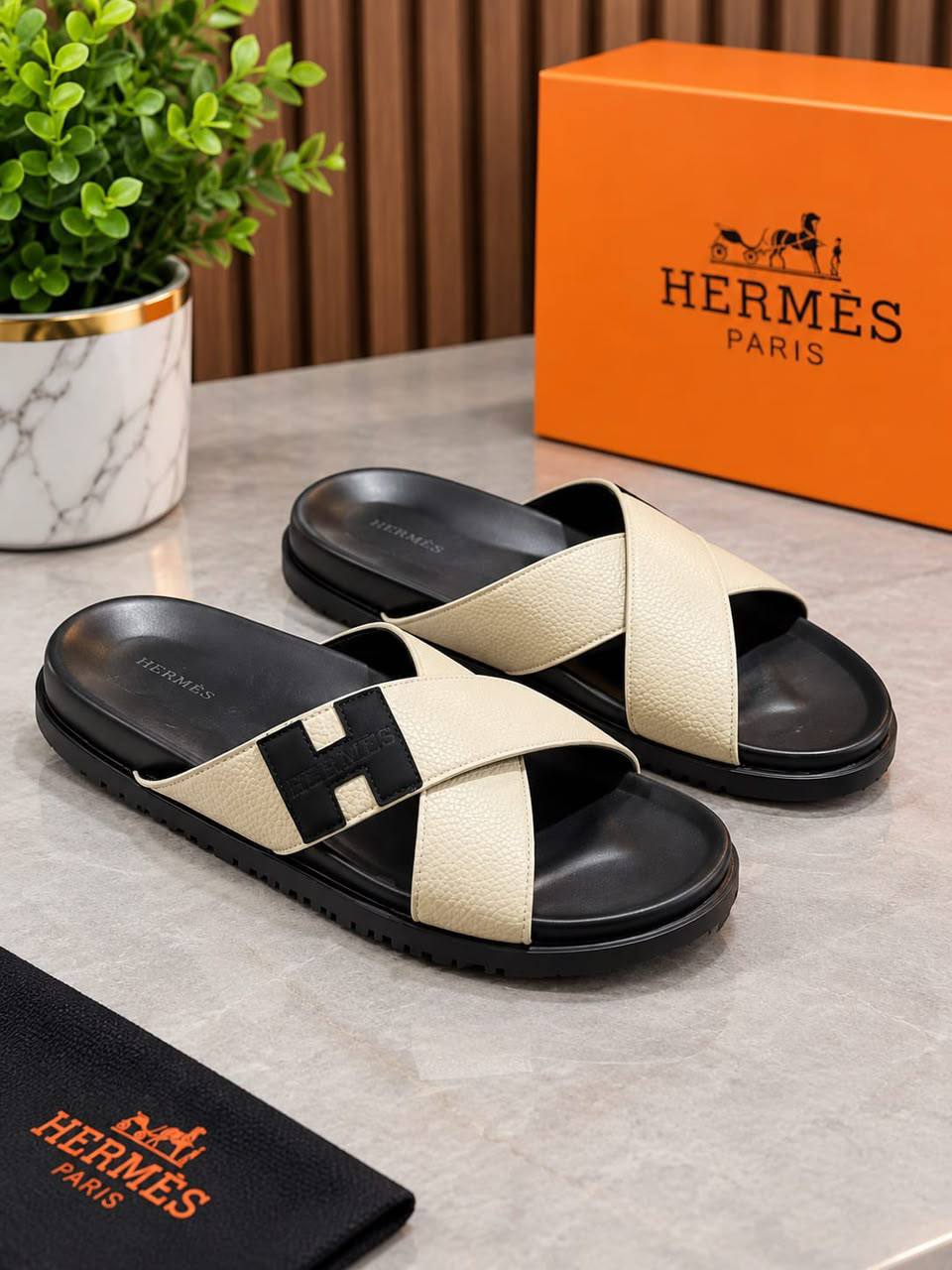 Hermes
Size 40 to 46
110 dhs🇦🇪🇦🇪
Zain146
♥️♥️♥️