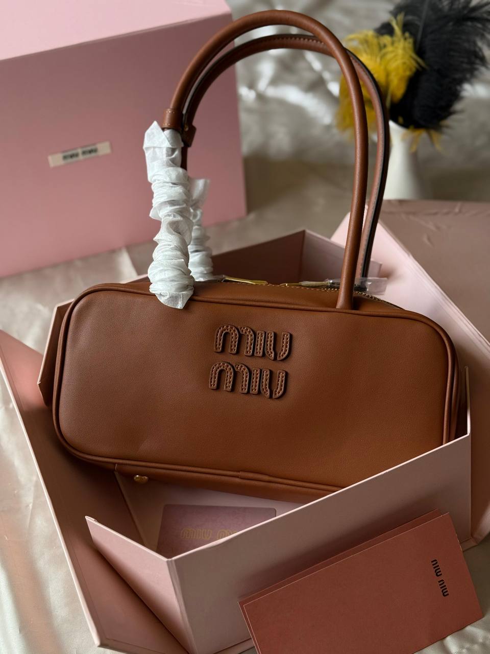 MIU MIU
27cm
350 dhs❤️
Top quality
Zain167
♥️♥️♥️