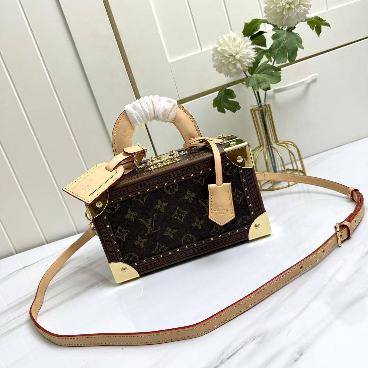 LV Master
camera & mackup box
🎁🎁🎁
430 dhs🪙🌨️
Zain228
♥️♥️♥️