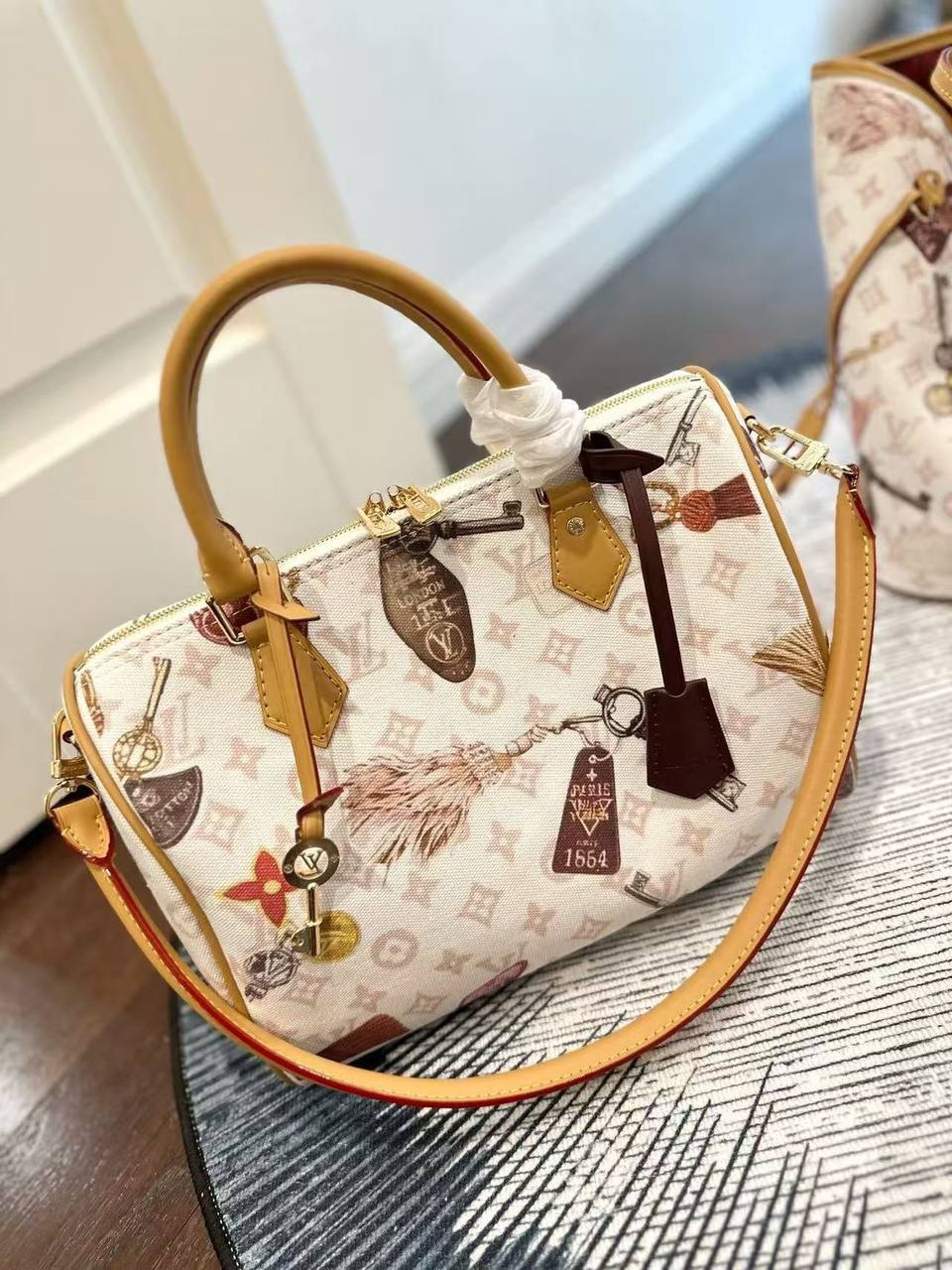 LV master
new arrival
310 dhs
Size 30cm
Zain228
♥️♥️♥️