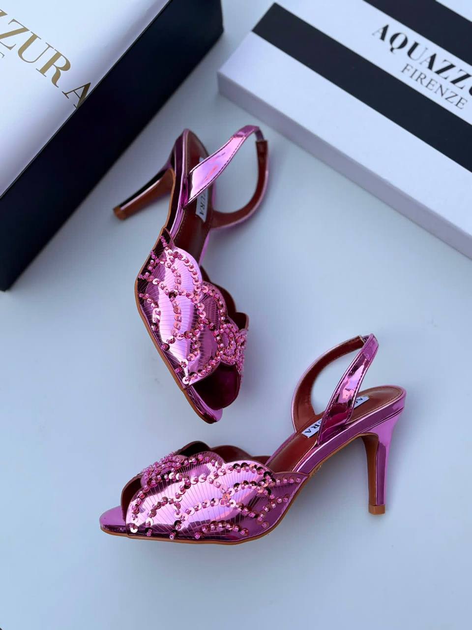 Aquazzura sandal
130 dhs🇦🇪
37.38.39.40.41
Zain55
♥️♥️♥️