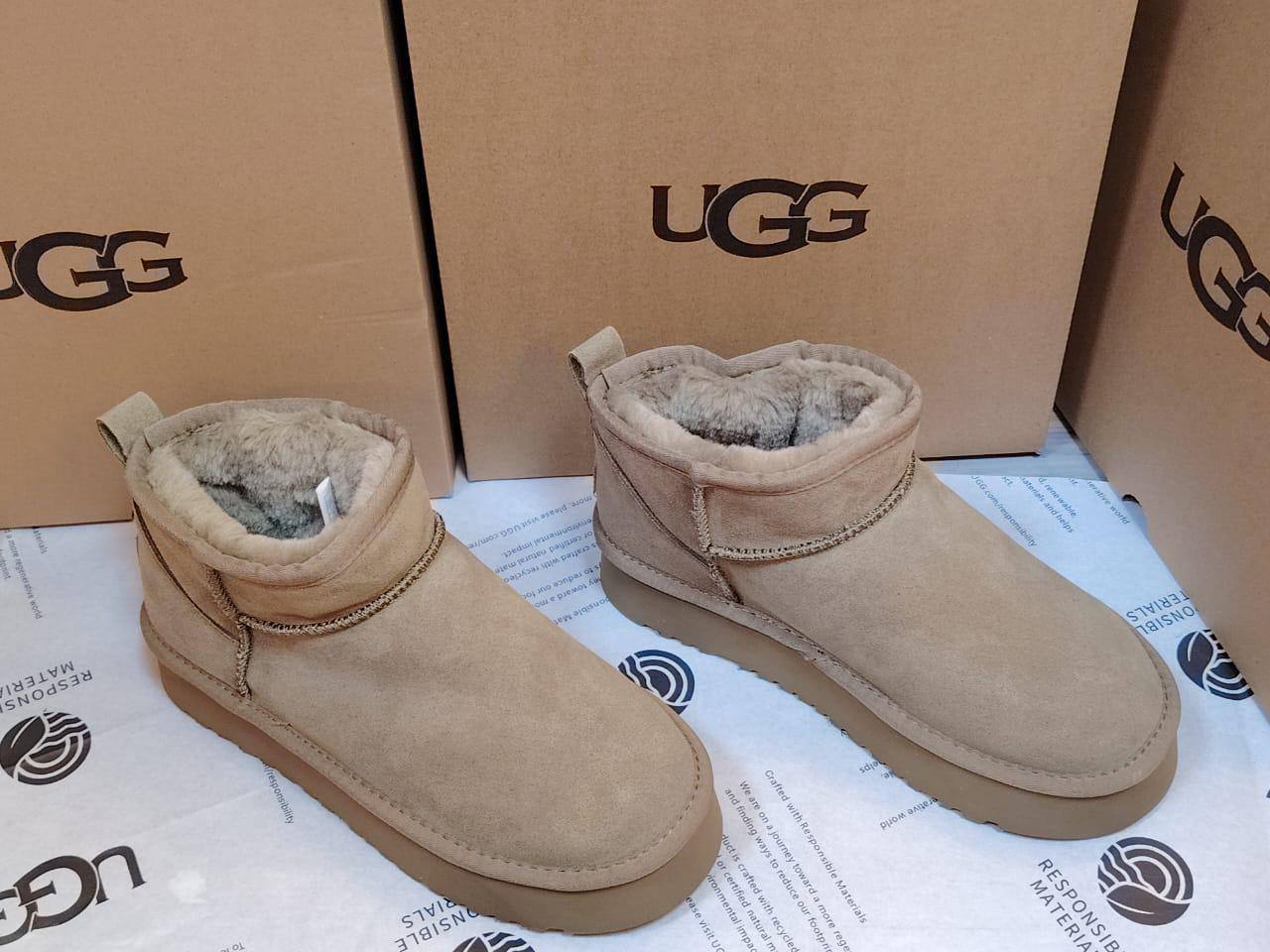 Ugg New Arrived,
Size 36 To 41
135 dhs🪙🌨️
Zain120
♥️♥️♥️