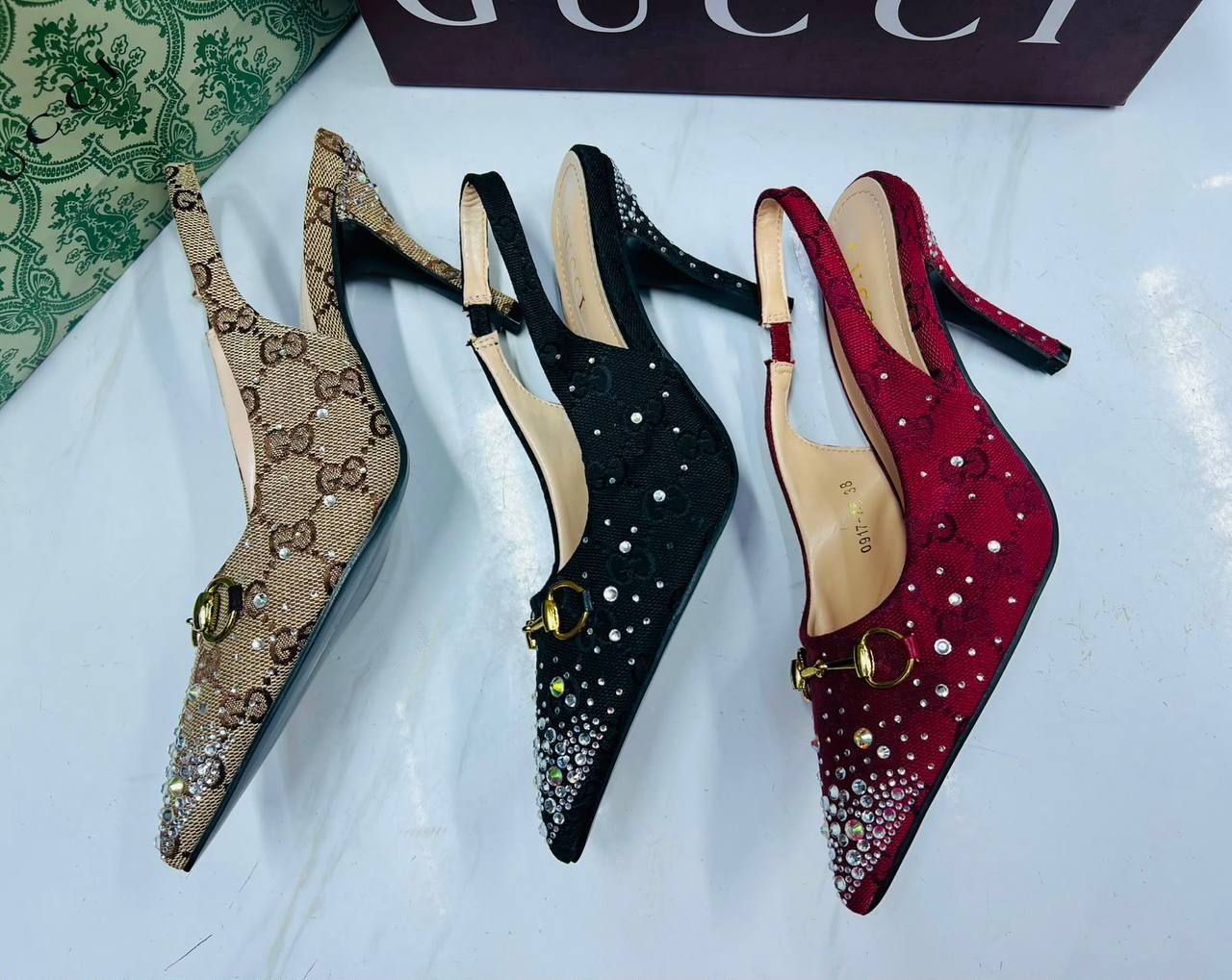 GUCCI 7CM👠👠
High Quality 💯
Size 36-37-38-39-40-41
110 dhs🇦🇪🇦🇪
Zain21
♥️♥️♥️