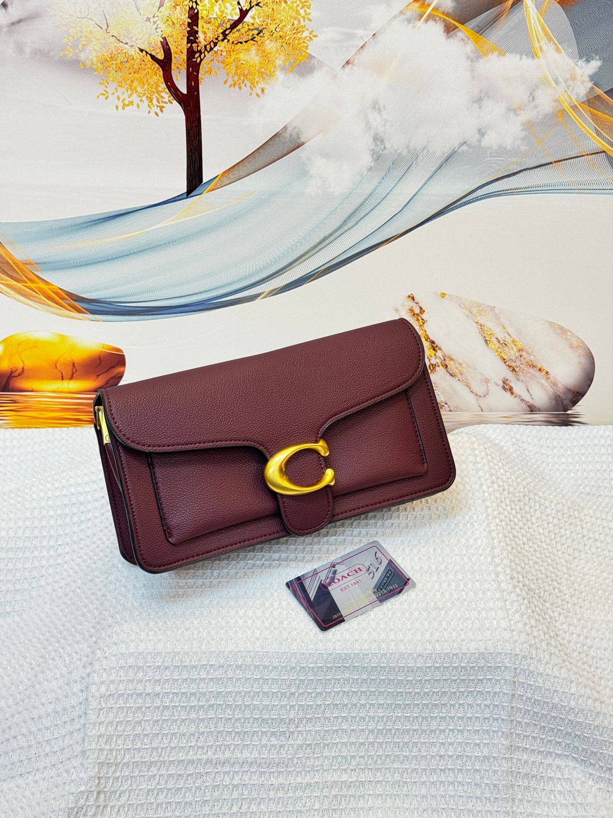 COACH
Best quality
with box
size 26CM
100 dhs🇦🇪🇦🇪
Zain290
♥️♥️♥️
