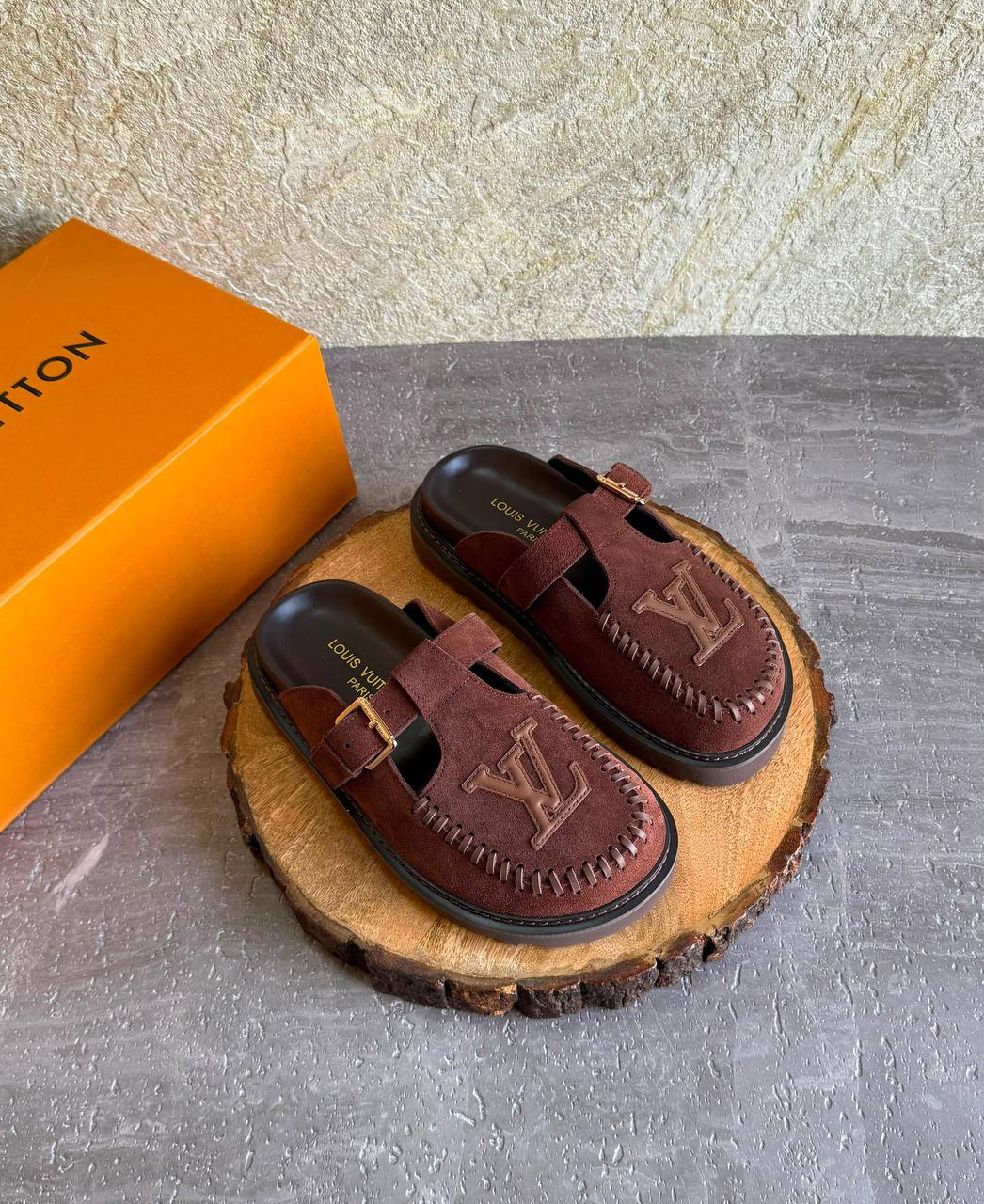 LV
SuperMaster Quality 💯
450 dhs🖤
Size: 36-41💥
Zain171
♥️♥️♥️