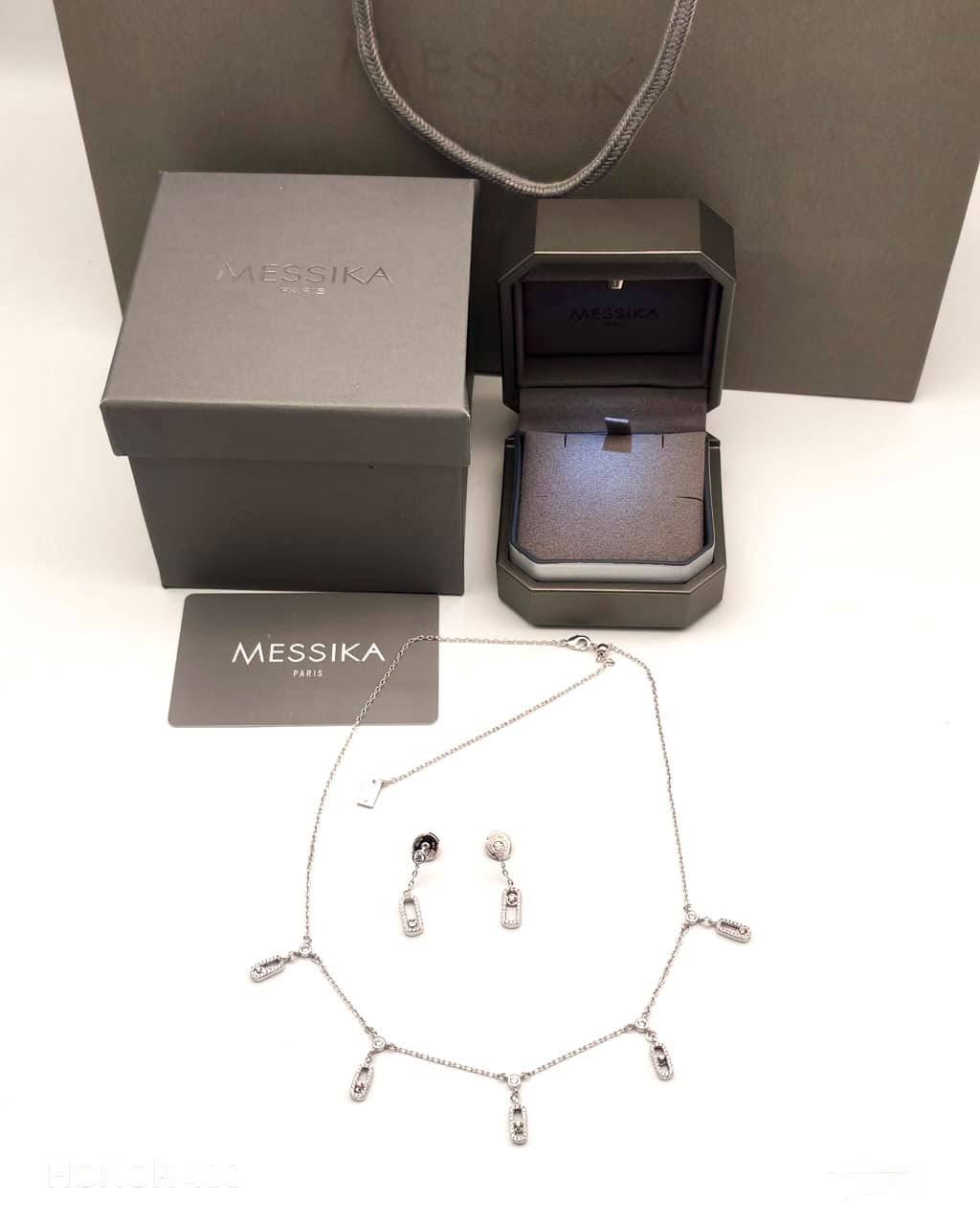 Messika set
120 dhs🇦🇪🇦🇪
Zain122
♥️♥️♥️