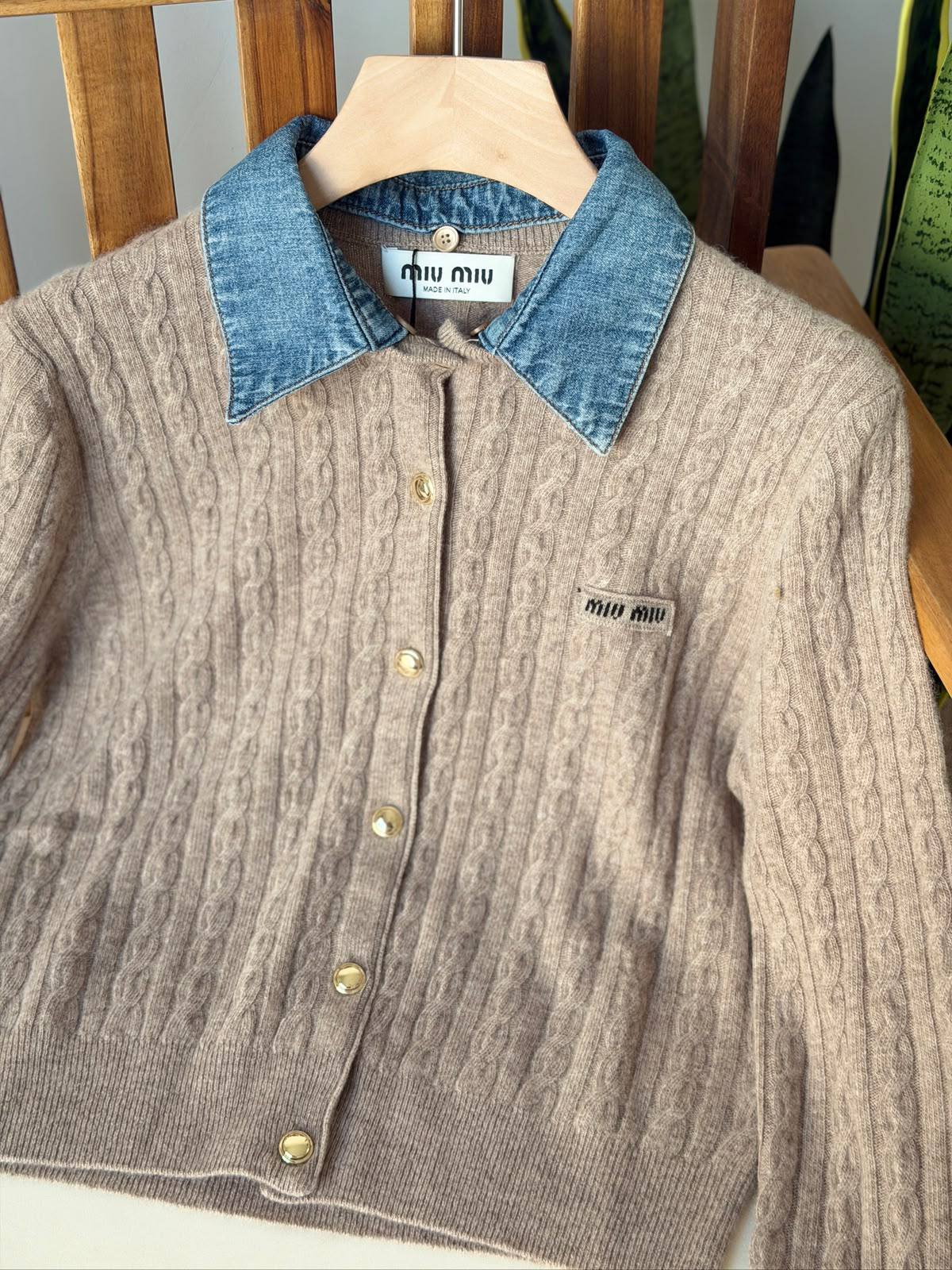 MIU MIU
VIP QUALITY
Cashmere+Cotton
Size : 36-38-40-42
590 dhs🇦🇪🇦🇪🇦🇪
Zain287
♥️♥️♥️