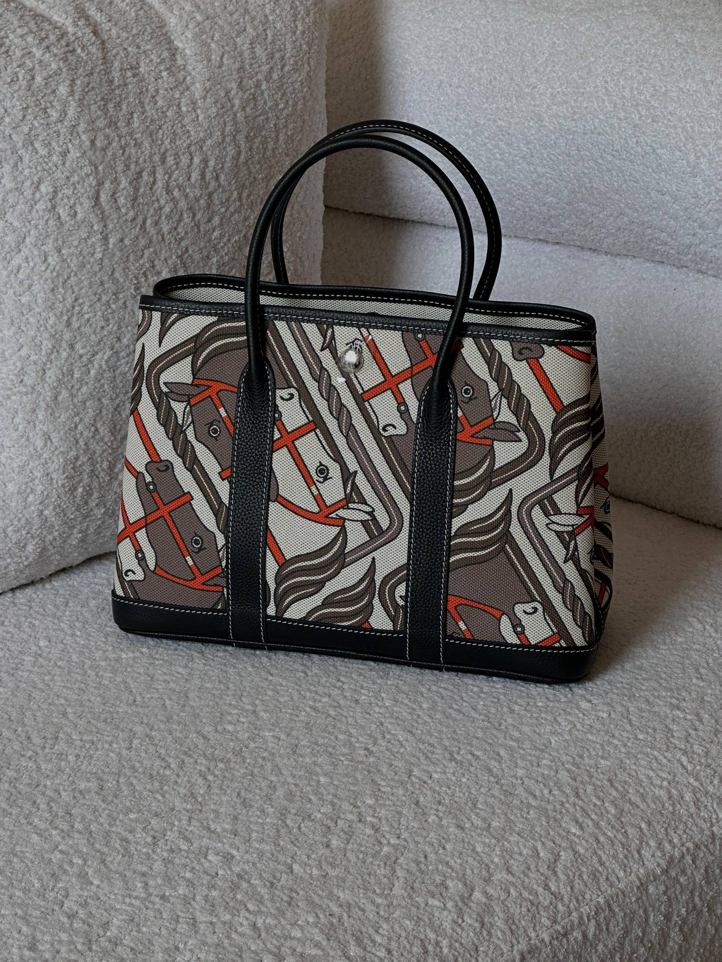 Hermes garden party 30 cm💕master quality😍
with box❤️
🎁🎁🎁
460 dhs🪙🌨️
Zain52
♥️♥️♥️