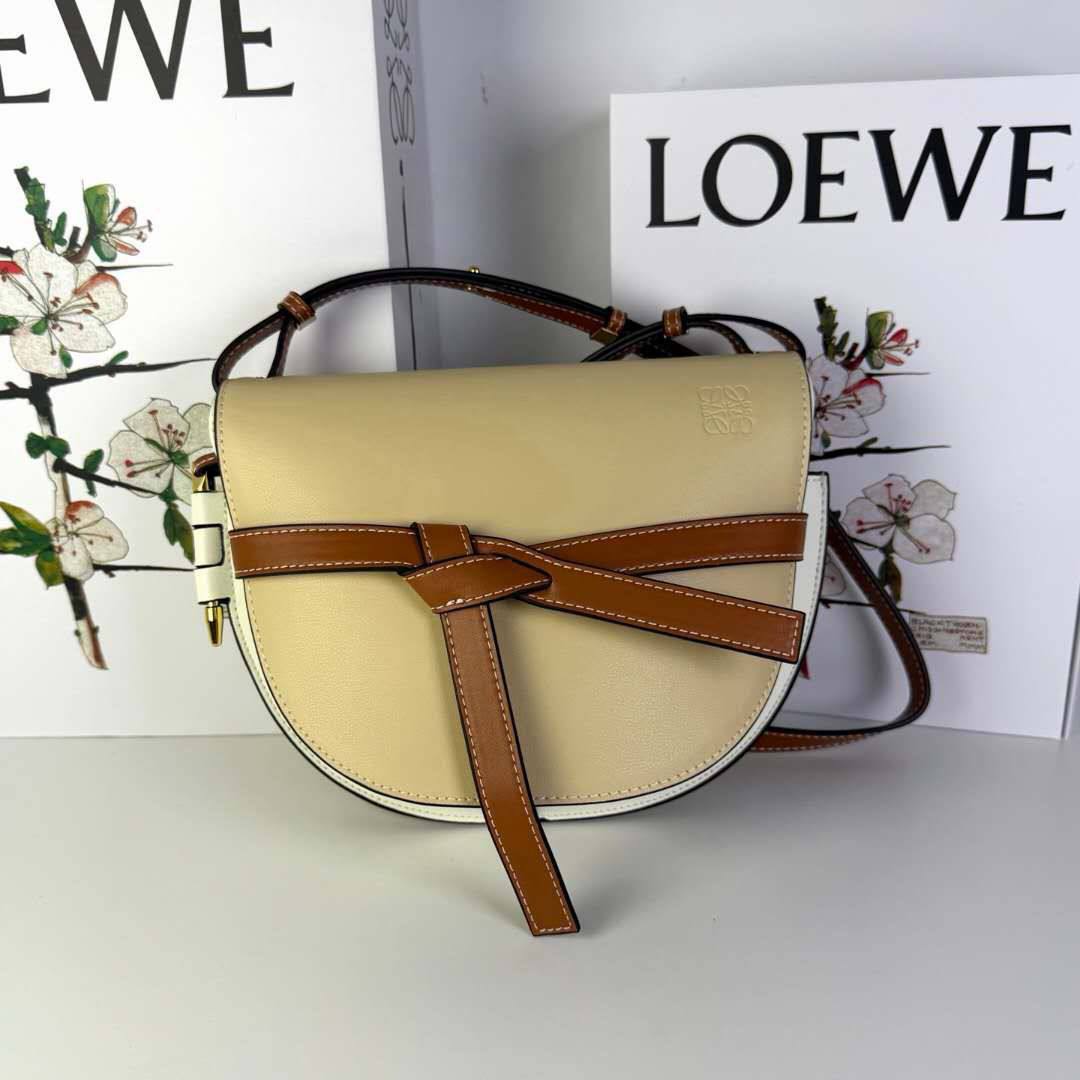 Loewe
Master🌺
330 dhs✅
Zain228
♥️♥️♥️