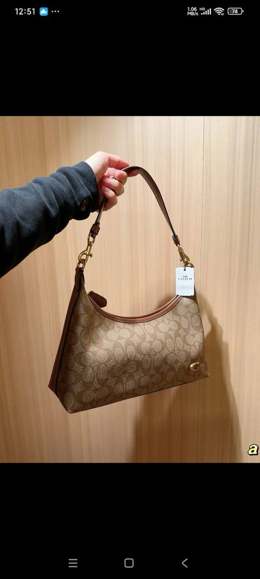 Coach
85 dhs🪙💚
with box
🎁🎁🎁
size 25cm
Zain26
♥️♥️♥️