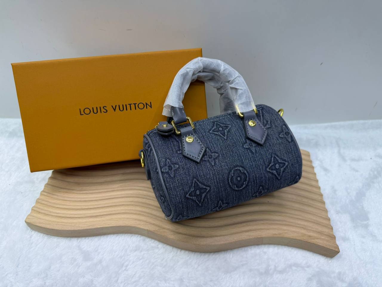 LV
90 dhs🪙🌨️
Zain114
♥️♥️♥️