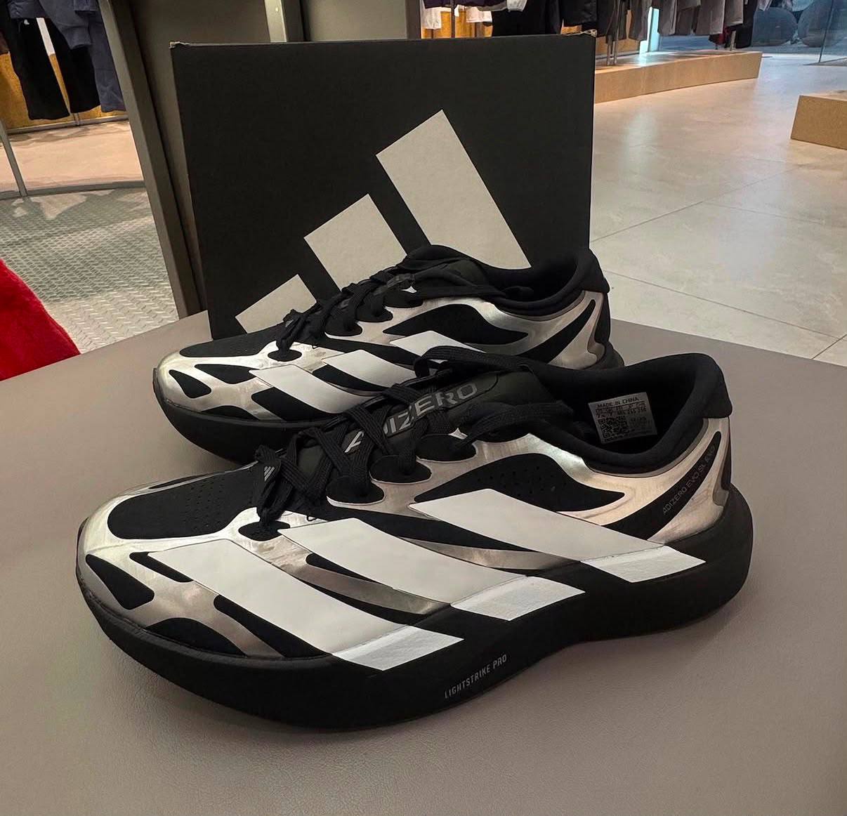 adidas Adizero EVO SL EXO
Black White Silver ,
Size 36-45 ,
230 dhs✅
Zain18
♥️♥️♥️