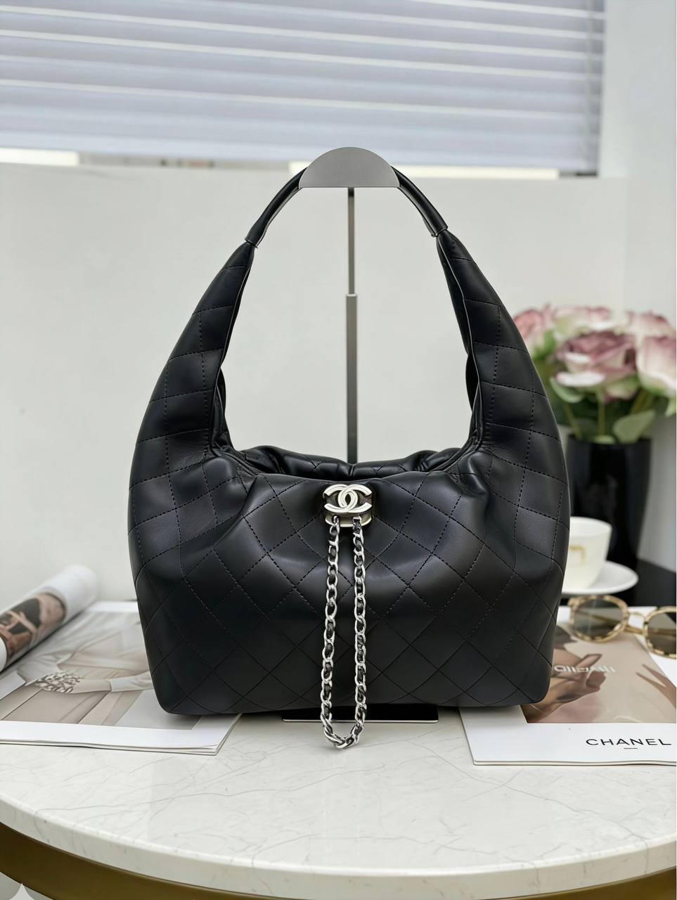 Dior - Chanel
90 dhs✅
with box
🎁🎁🎁
Zain60
♥️♥️♥️