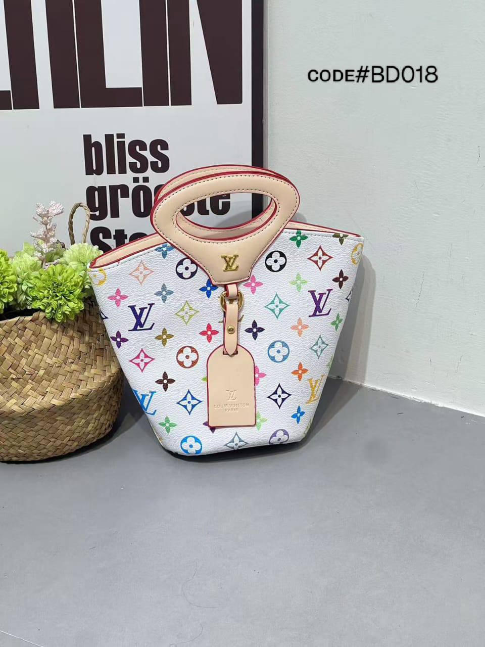 LV
ʀɪᴠᴀɢᴇ BB ʙᴀɢ
ᴡɪᴛʜ ʟᴏɴɢ ʙᴇʟᴛ sᴛʀᴀᴘ
sɪᴢᴇ : 25 cm
70 dhs🪙💕
Zain31
♥️♥️♥️