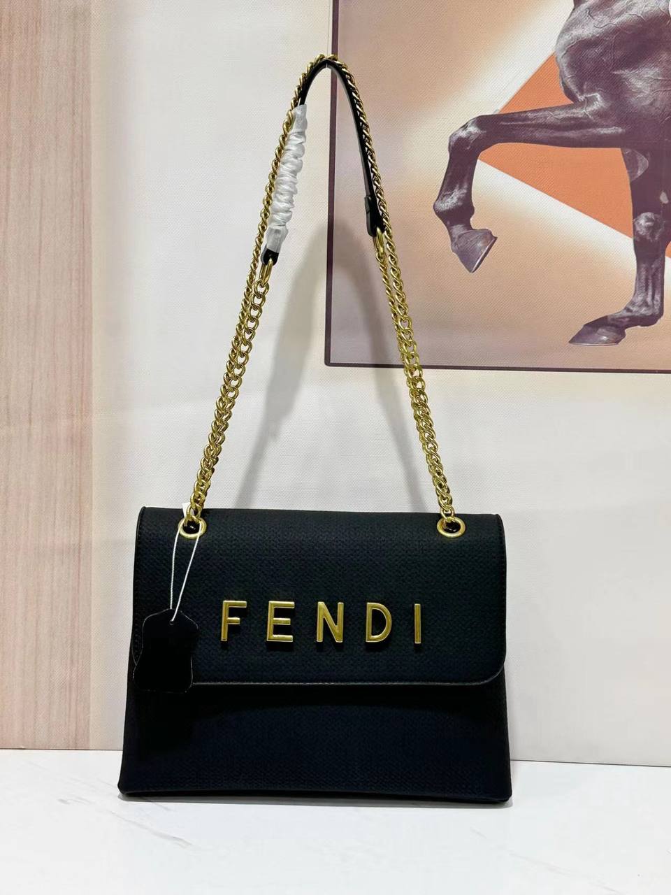 FENDI
Best quality
without box
110 dhs🇦🇪🇦🇪
size 28CM
Zain290
♥️♥️♥️