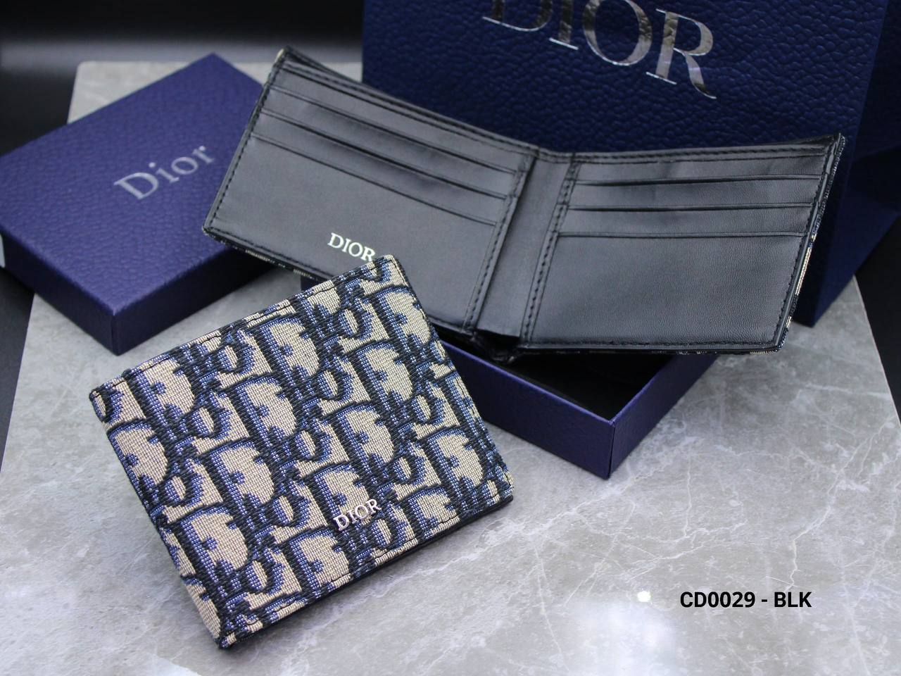 DIOR MENS WALLET MASTER QUALITY
120 dhs🪙🌨️
Zain58
♥️♥️♥️