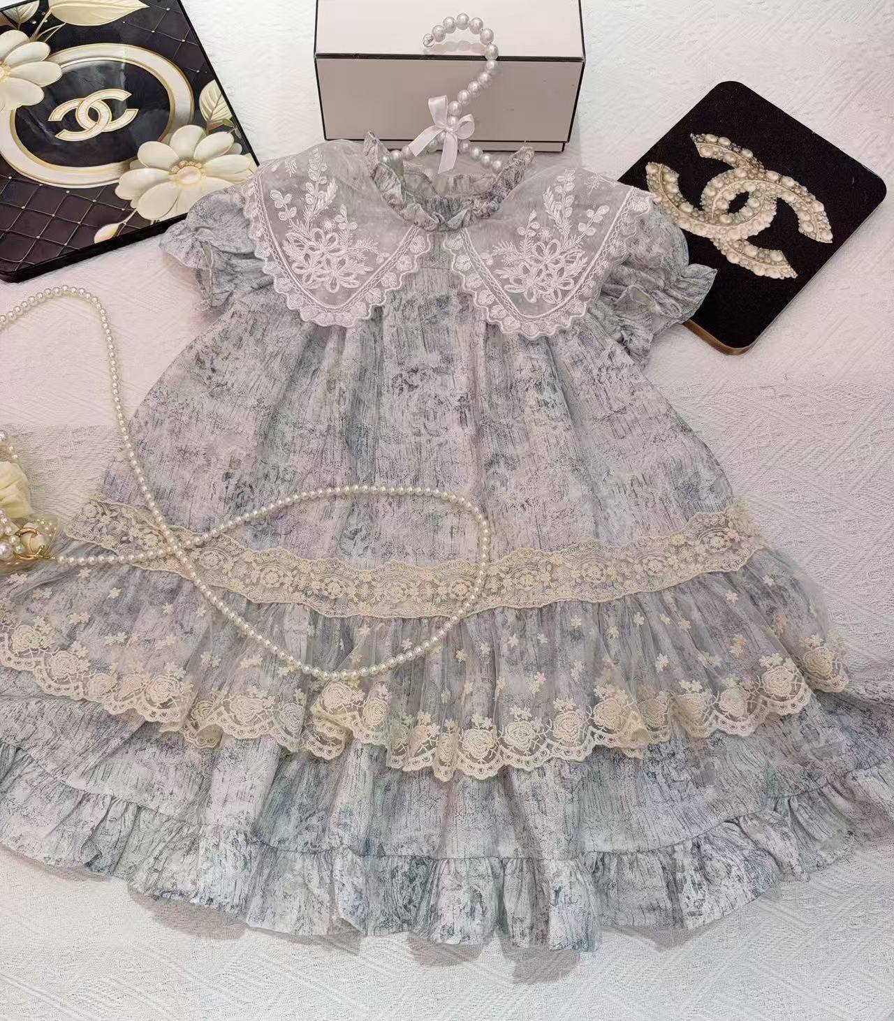 Chanel
1-12y 170 dhs❣️
Zain151
♥️♥️♥️